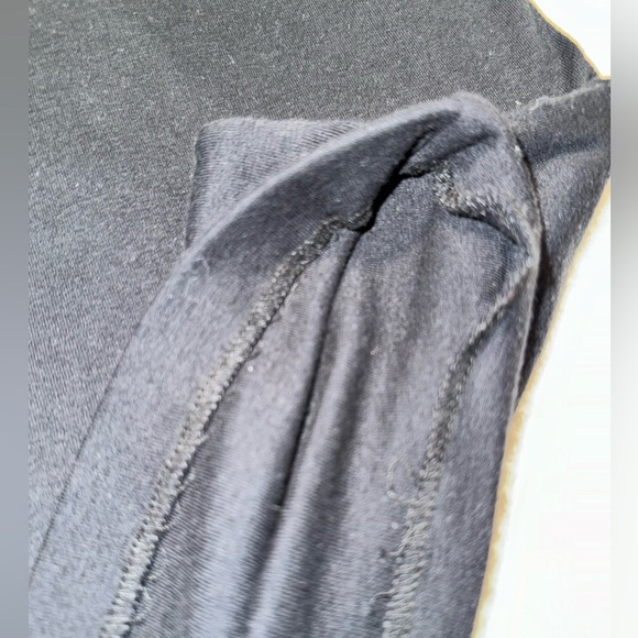 Standard James Perse V-neck Knit Dress - Picture 4 of 4